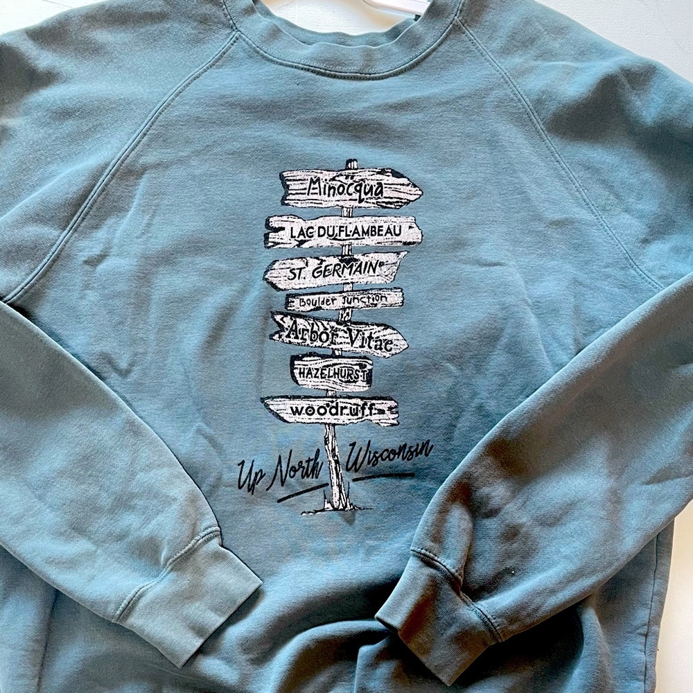 Up North Wisconsin Vintage Graphic Sweatshirt Pullover Unisex Casual